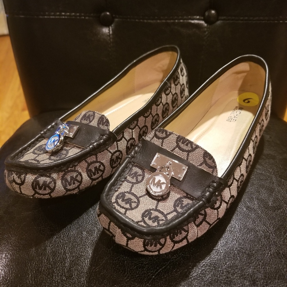 Michael Kors flats
